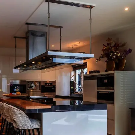 Santorini Breeze , Infinity Blue Apartment Monolithos (Santorini)